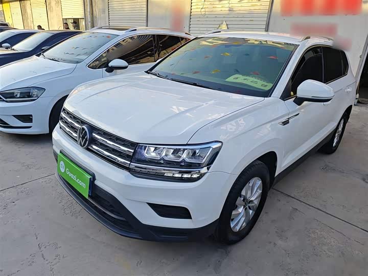 Фото 1 - Volkswagen Tharu