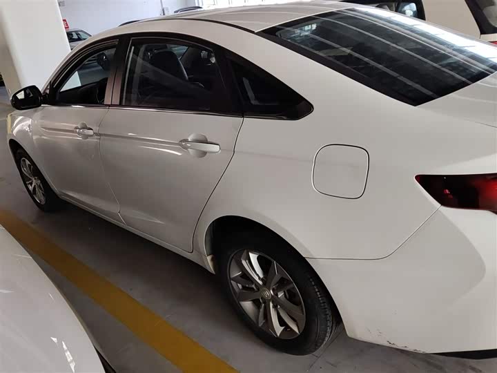 Фото 5 - Geely Emgrand GL