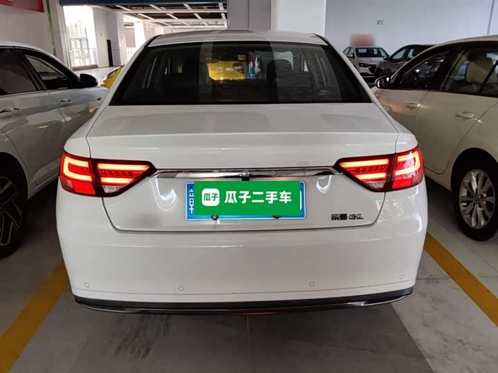 Фото 6 - Geely Emgrand GL