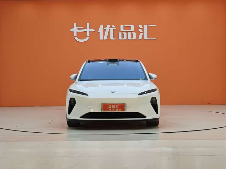 Фото 8 - Nio ET5T