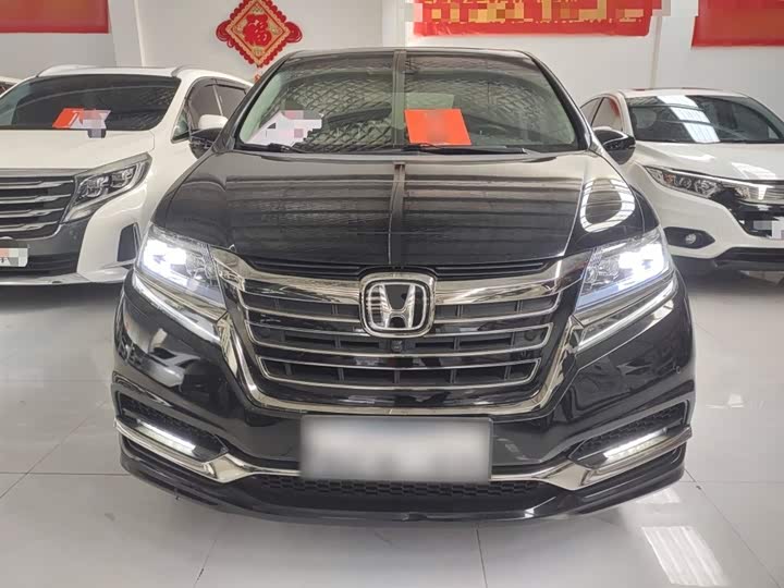 Фото 3 - Honda Elysion