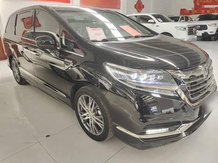 Фото 4 - Honda Elysion