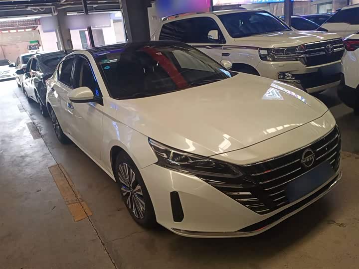 Фото 4 - Nissan Teana