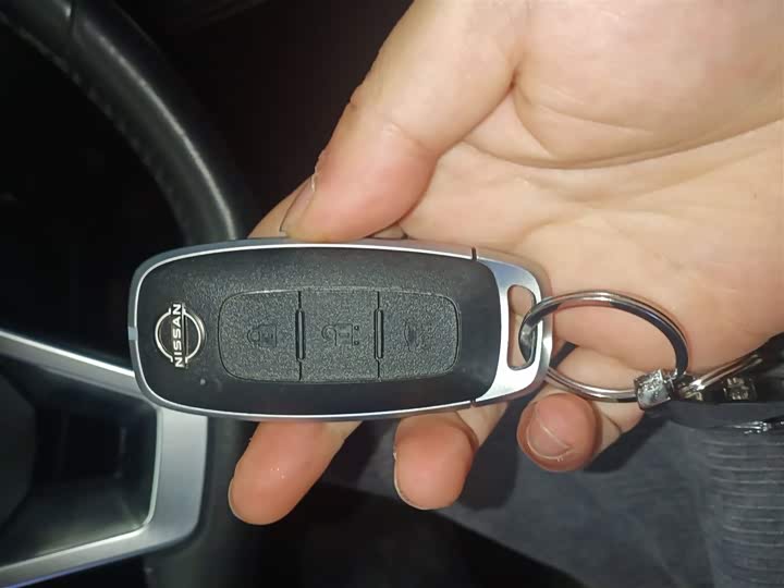 Фото 9 - Nissan Teana