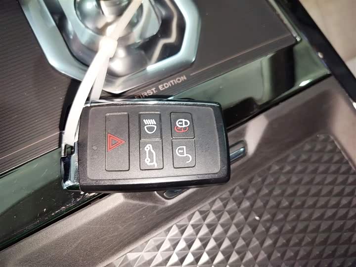 Фото 9 - Land Rover Range Rover Evoque L