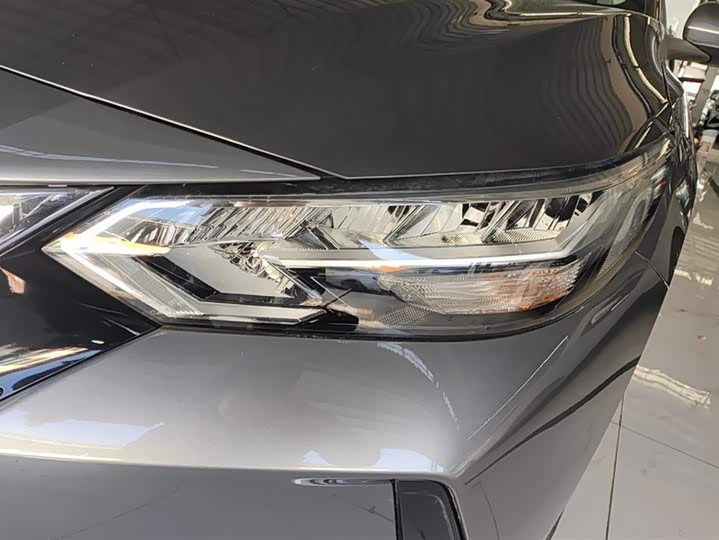 Фото 5 - Nissan Sylphy