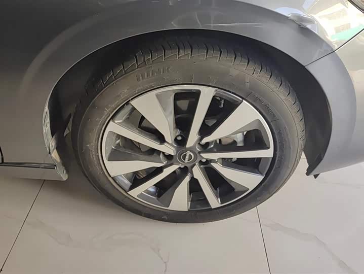 Фото 6 - Nissan Sylphy