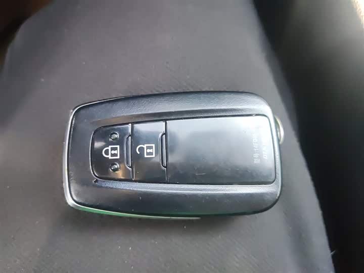 Фото 9 - Toyota Wildlander