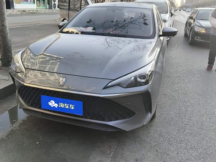 Фото 2 - Roewe i5