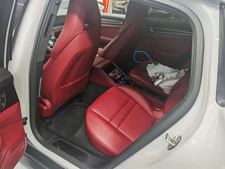 Фото 7 - Porsche Panamera Hybrid