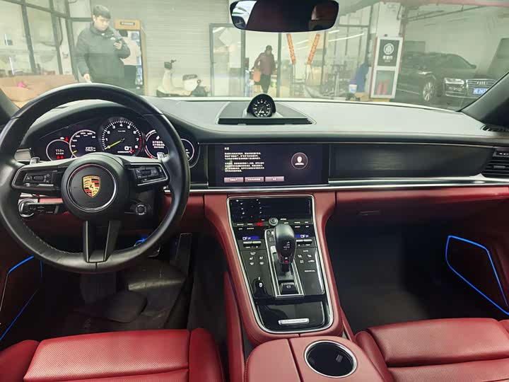 Фото 8 - Porsche Panamera Hybrid