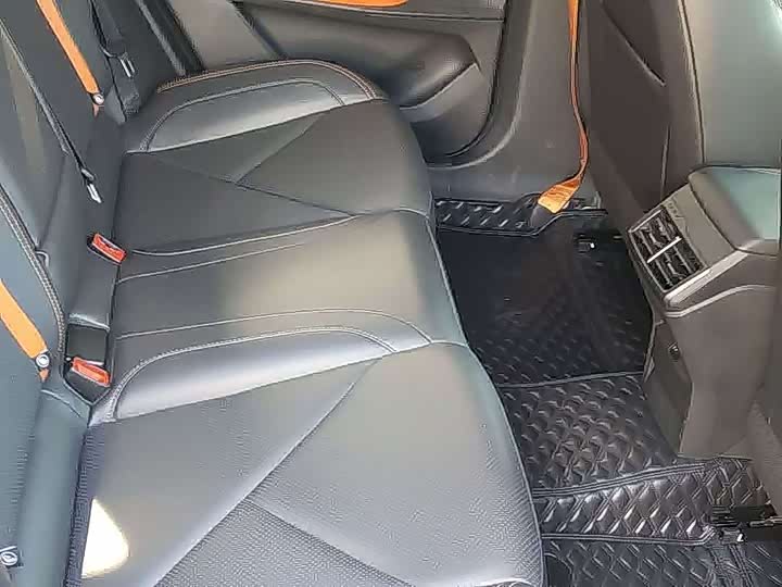 Фото 7 - Changan UNI-V