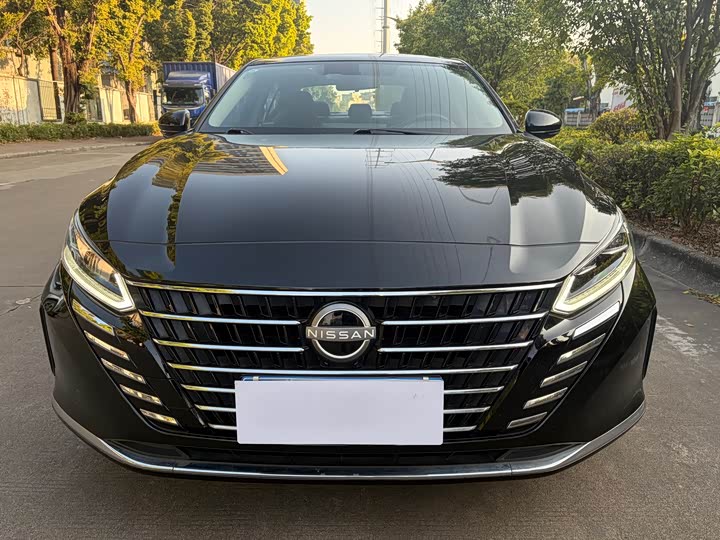 Фото 2 - Nissan Teana