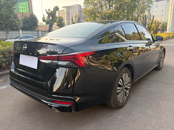 Фото 5 - Nissan Teana