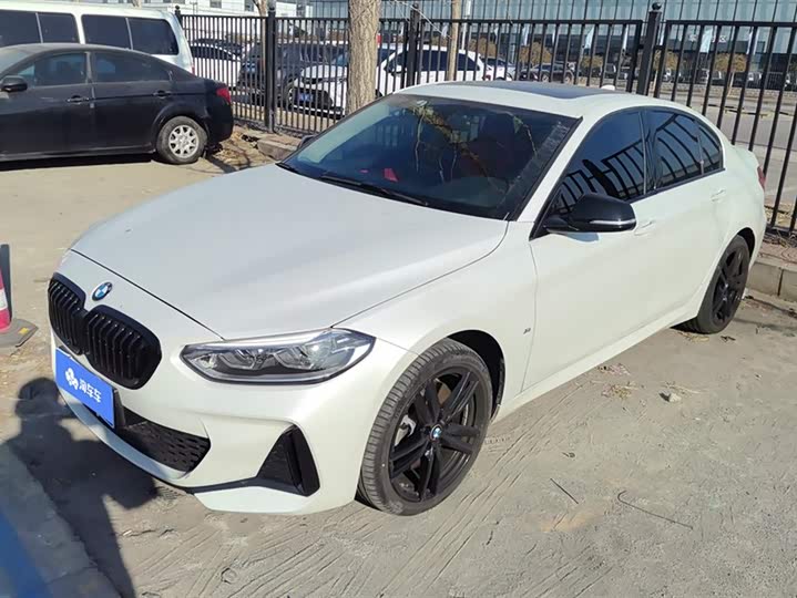 Фото 1 - BMW 1 Series