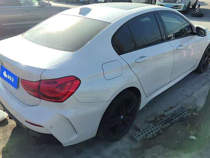 Фото 3 - BMW 1 Series