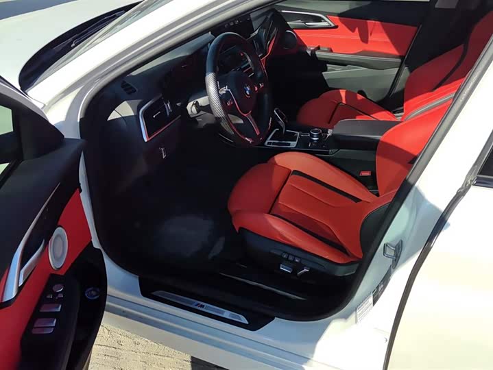 Фото 9 - BMW 1 Series