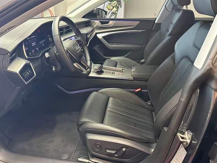 Фото 9 - Audi A7