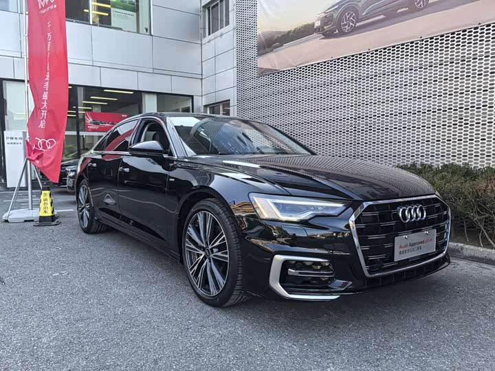 Фото 3 - Audi A6L