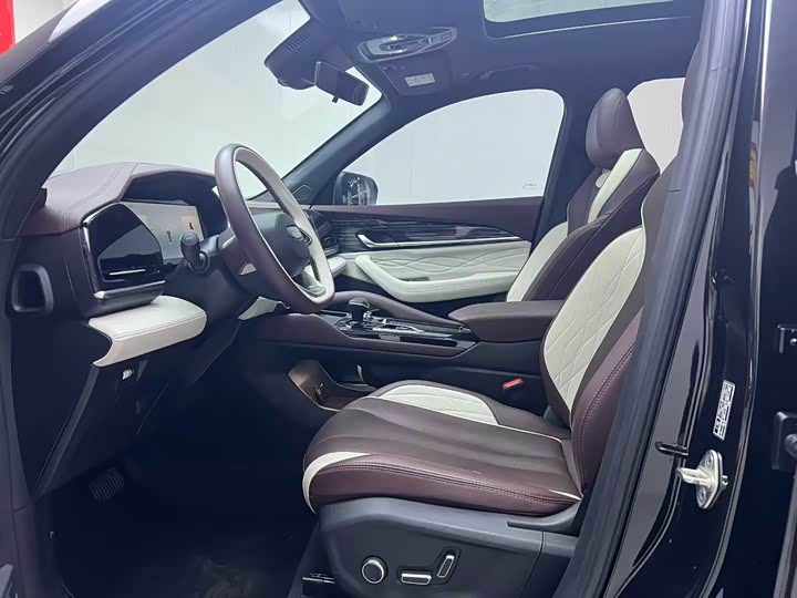 Photo 9 - Geely Monjaro