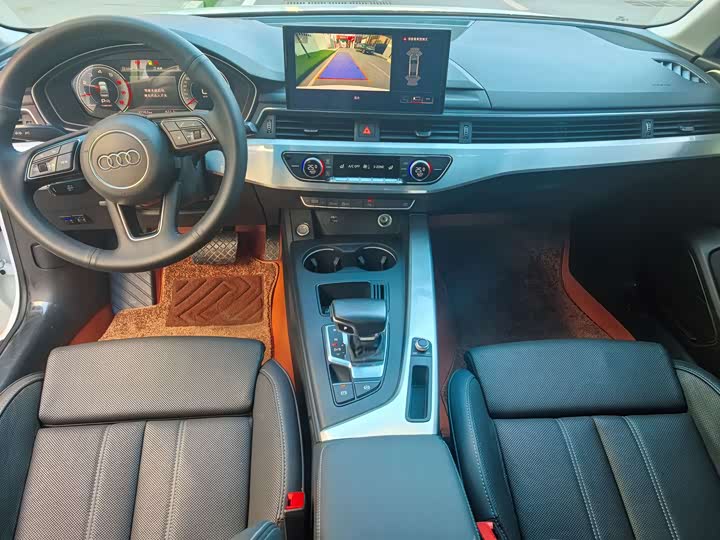 Фото 6 - Audi A4L