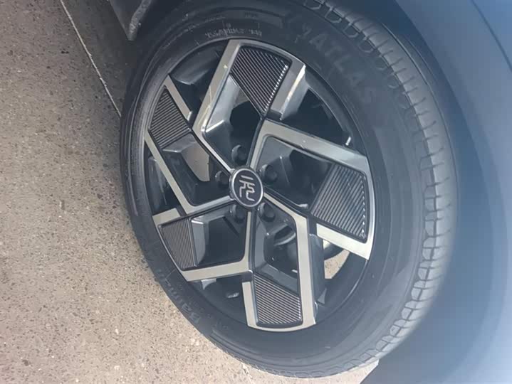 Фото 6 - BYD Yuan Plus