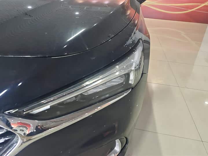 Фото 5 - Buick LaCrosse