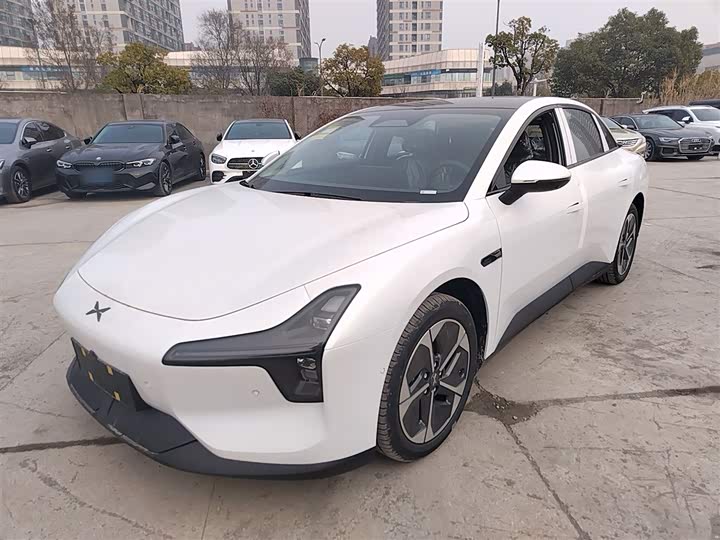 Фото 2 - XPeng Mona M03