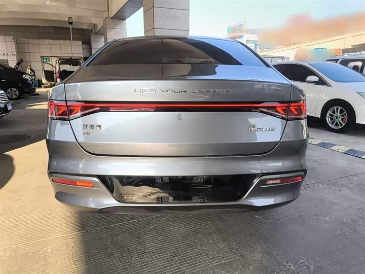 Фото 6 - BYD Qin Plus