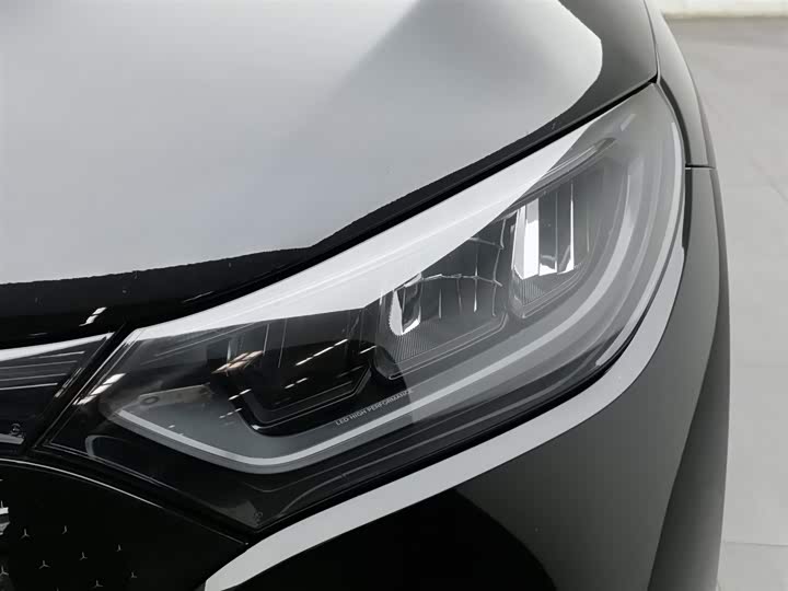 Фото 7 - Mercedes-Benz EQE SUV