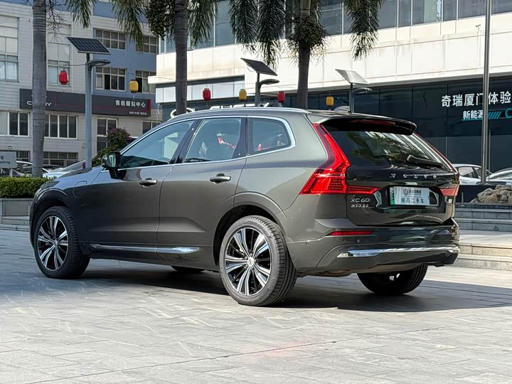 Фото 3 - Volvo XC60 Hybrid
