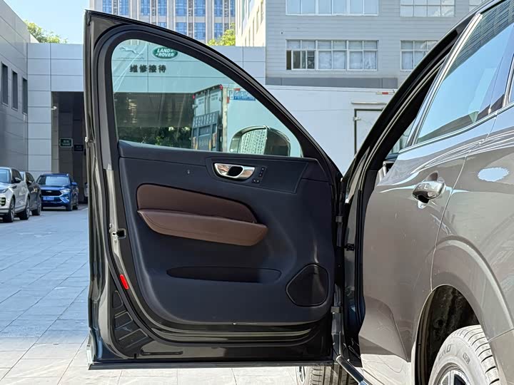 Фото 5 - Volvo XC60 Hybrid