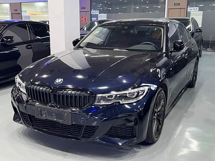 Фото 1 - BMW 3 Series