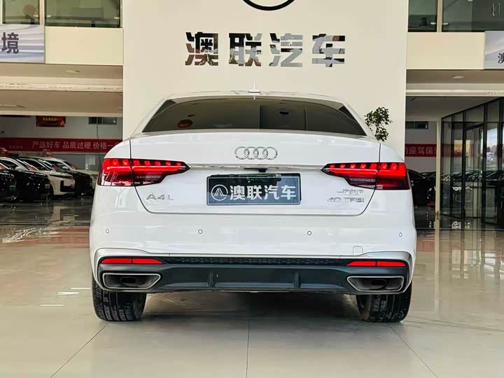 Фото 7 - Audi A4L