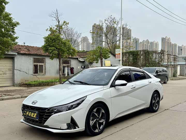 Фото 1 - Hyundai Elantra N line