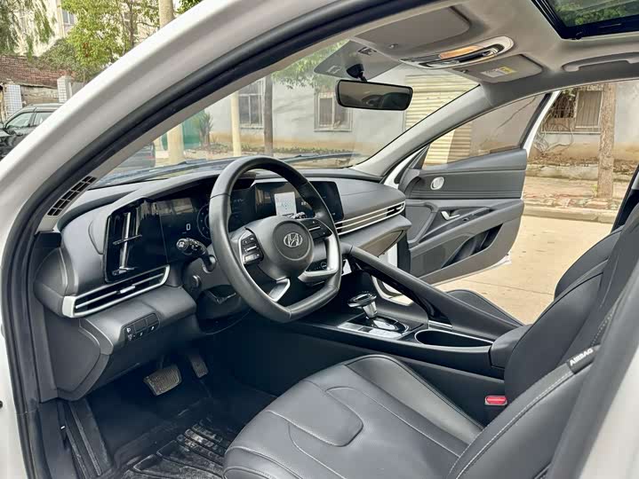 Фото 4 - Hyundai Elantra N line