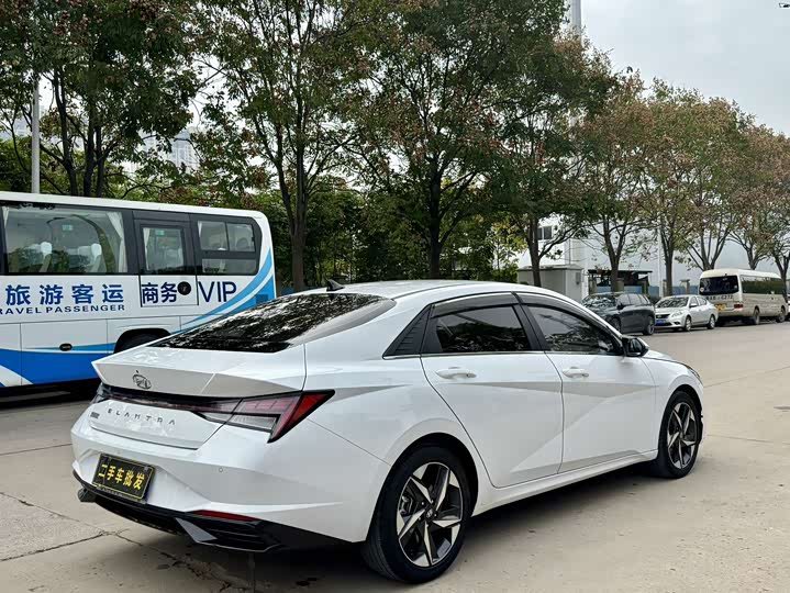 Фото 7 - Hyundai Elantra N line