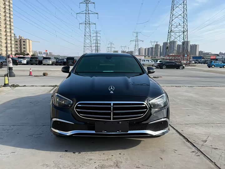 Фото 2 - Mercedes-Benz E-Class