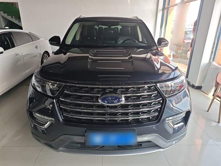 Фото 3 - Ford Explorer