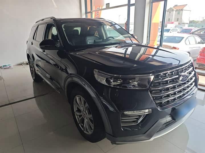 Фото 4 - Ford Explorer