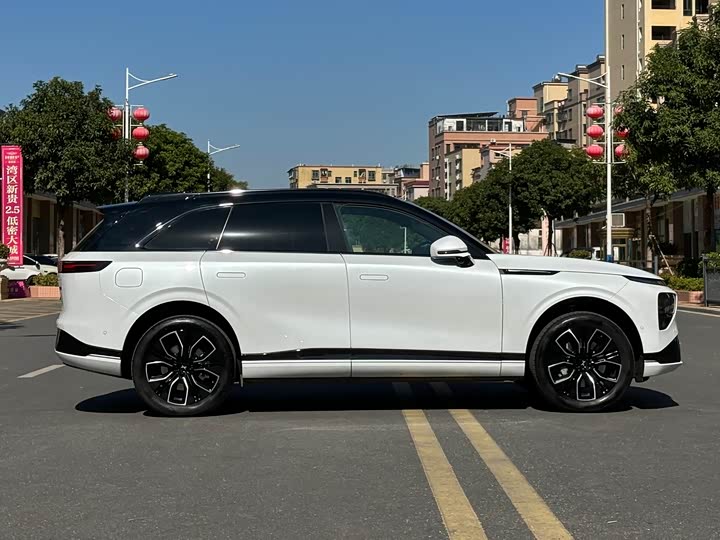 Фото 4 - XPeng G9