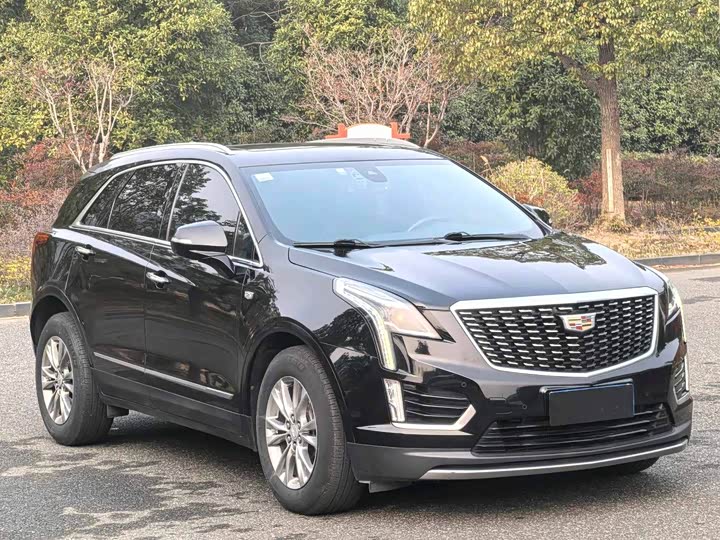Фото 3 - Cadillac XT5
