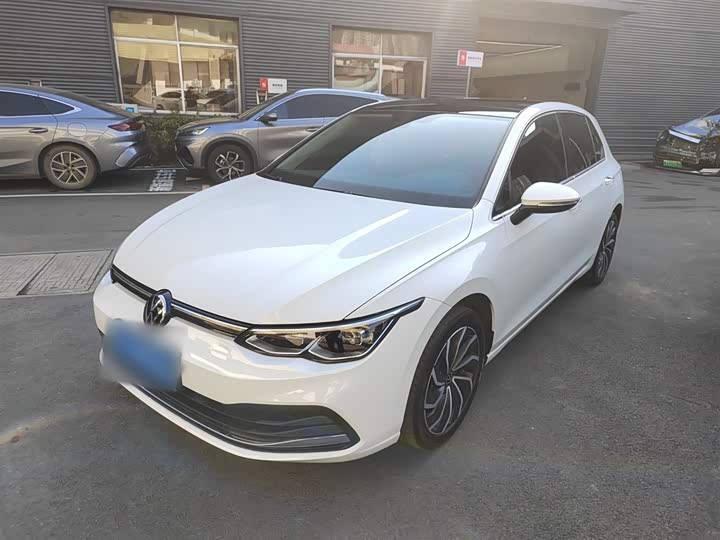 Фото 2 - Volkswagen Golf