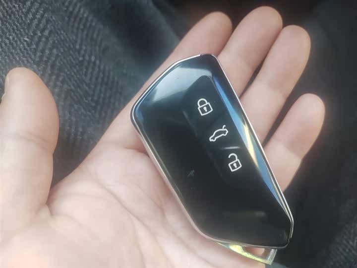 Фото 9 - Volkswagen Golf