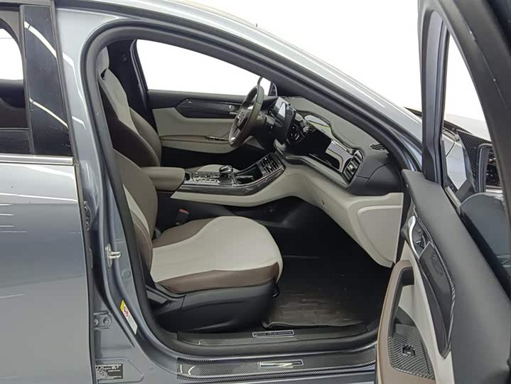 Фото 8 - BYD Qin Plus