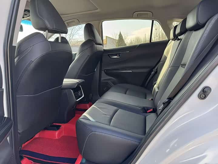 Фото 4 - Toyota Venza