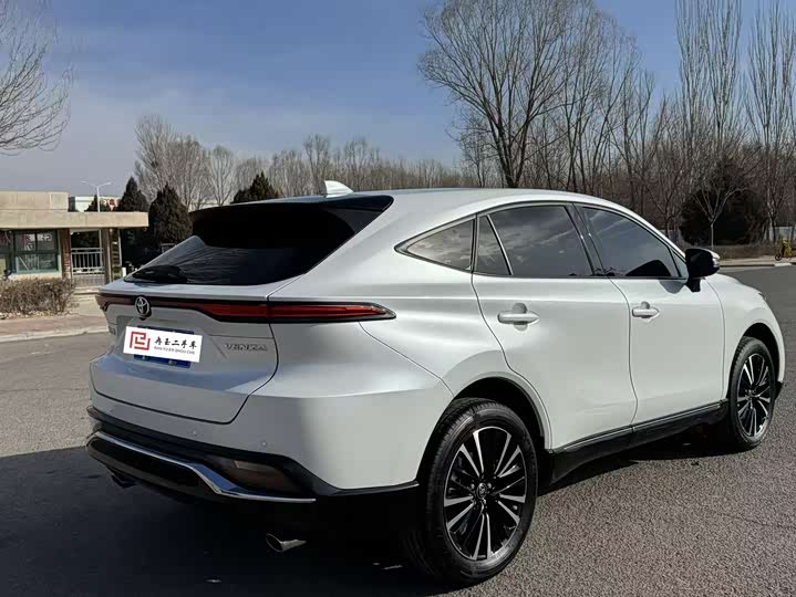 Фото 7 - Toyota Venza