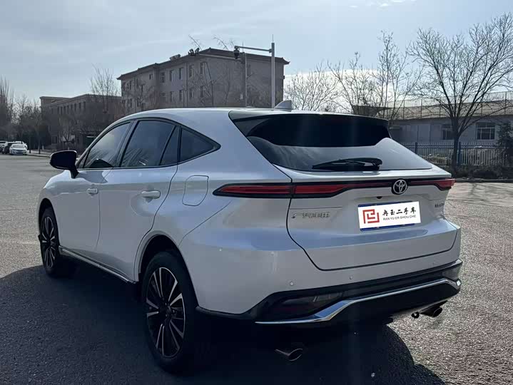 Фото 9 - Toyota Venza