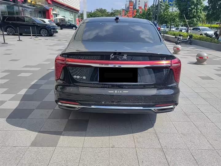 Фото 8 - Hongqi H5