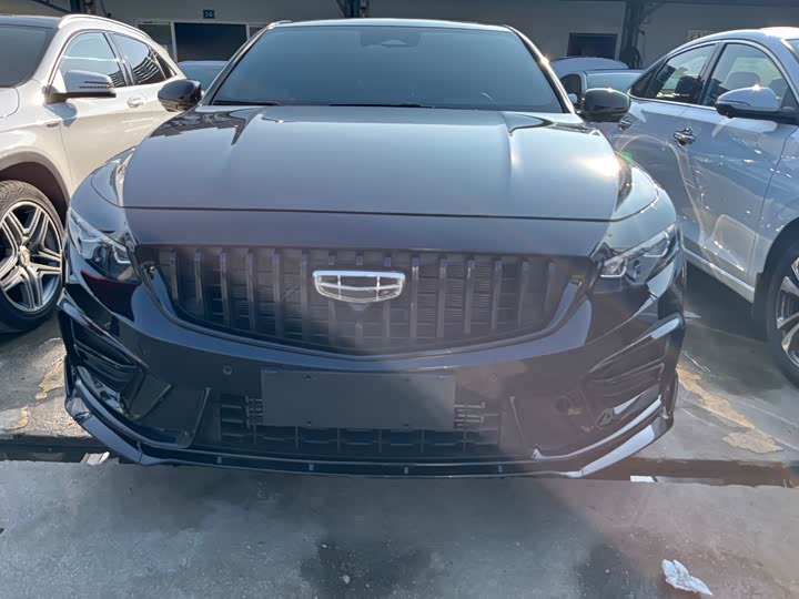 Фото 2 - Geely Preface